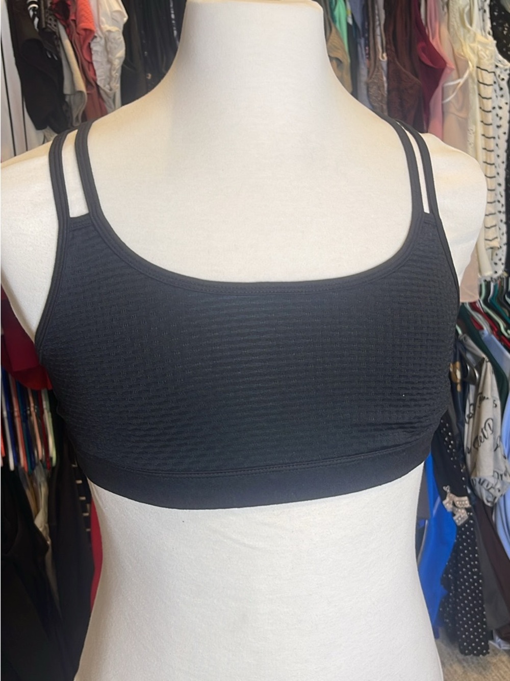 SO Black Double-Strap Seamless Sports Bralette
